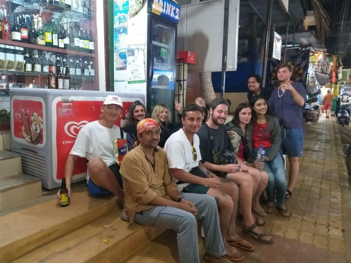 The Peace Hostel - Arambol, Goa Екстериор снимка